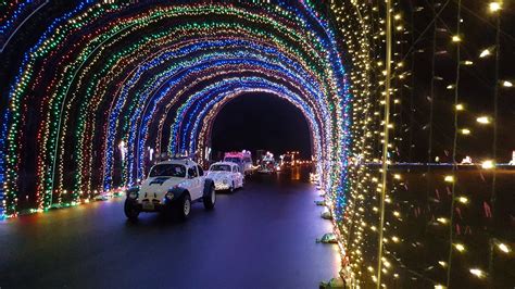 Christmas lights drive thru